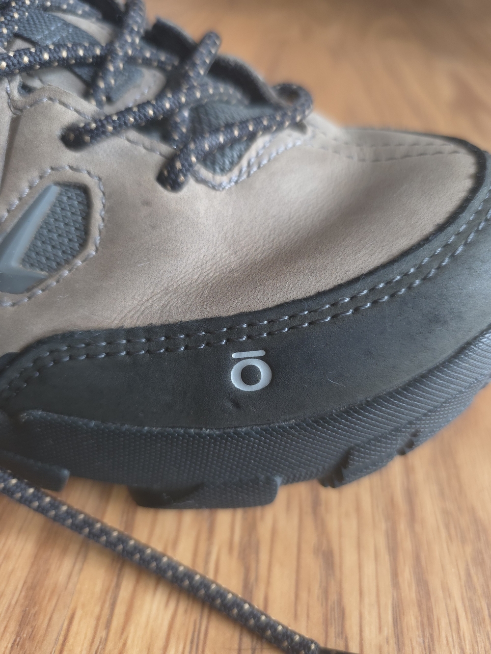 Oboz Men's Brown and Black Trail Boots - Rugged Outdoor Support - Picture 7 of 9